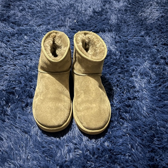 UGG Shoes - Uggs